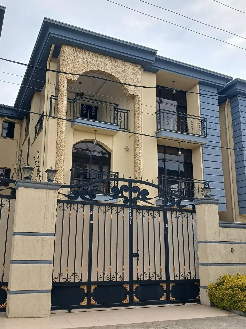 G+2 House for Sale in Summit – photo 4