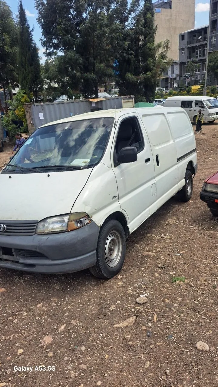 Toyota Van 2006 D4D – photo 5