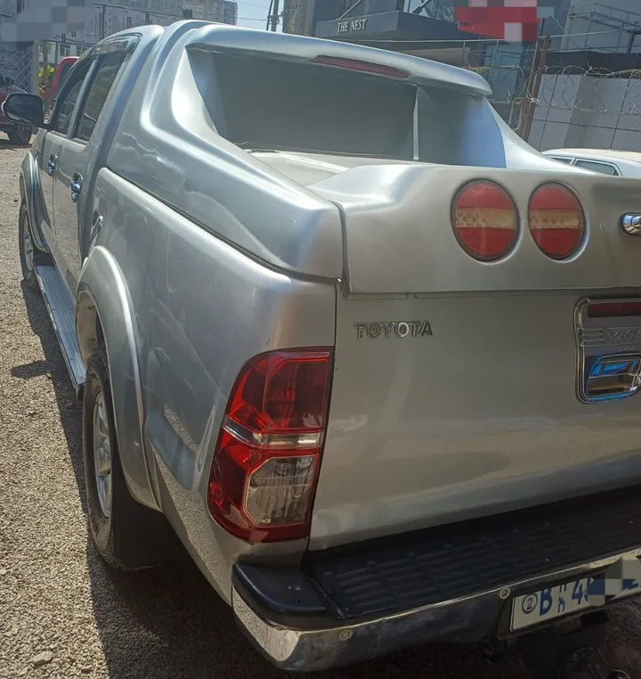 Toyota Hilux Double Cab 2010 – photo 8
