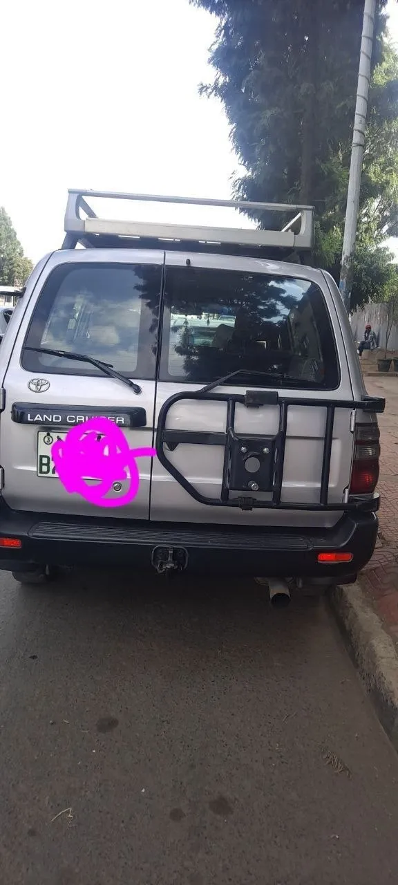 Toyota Land Cruiser 105 2005 – photo 3