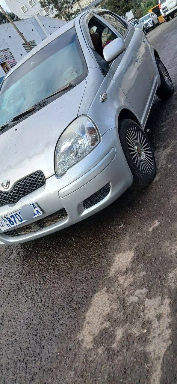 Toyota Vitz 2004 Automatic – photo 4