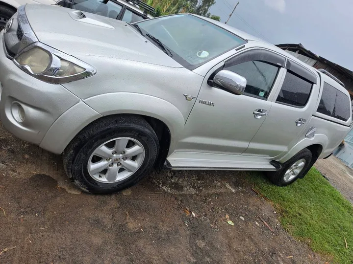 Toyota Hilux Vigo Double Cab 2010 – photo 3