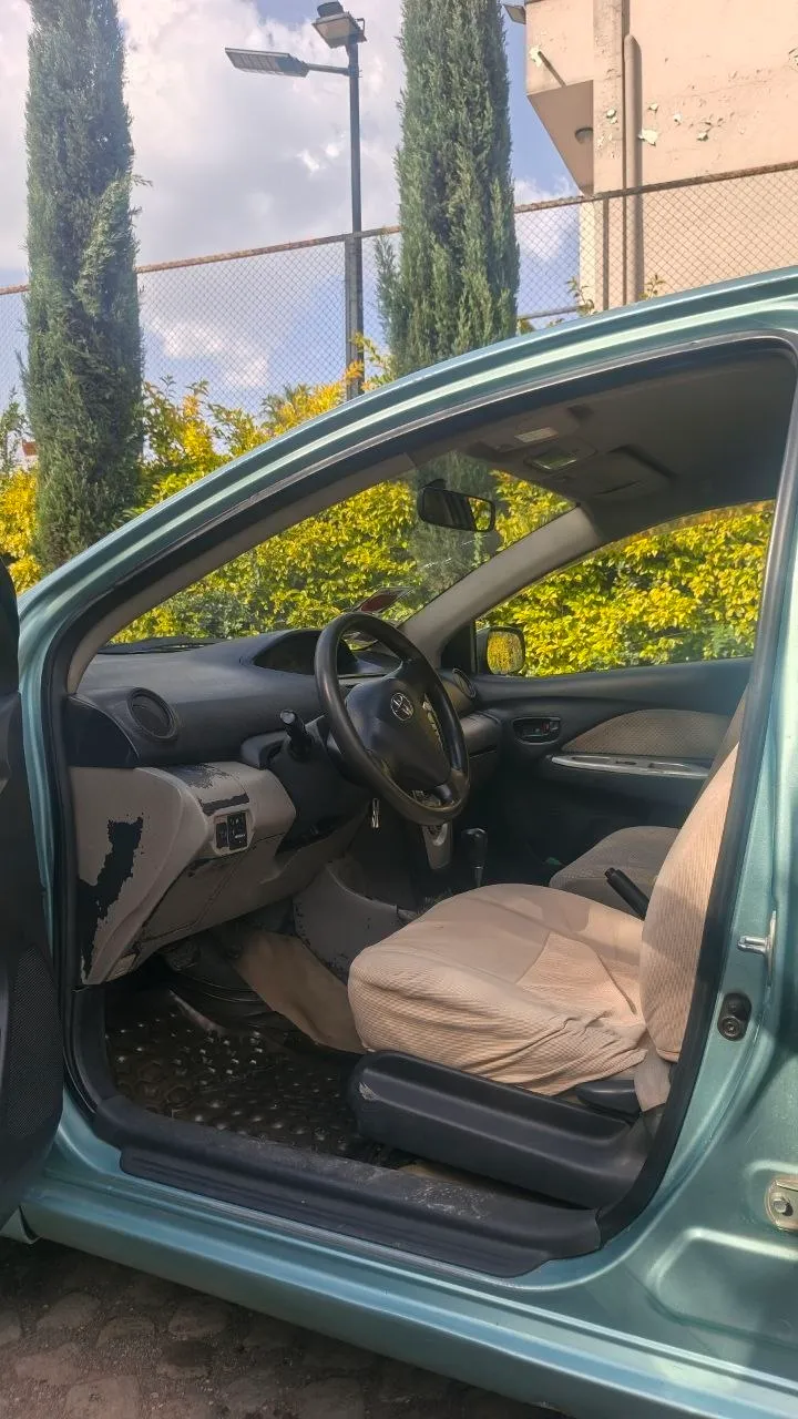 Toyota Belta 2008 Automatic – photo 4