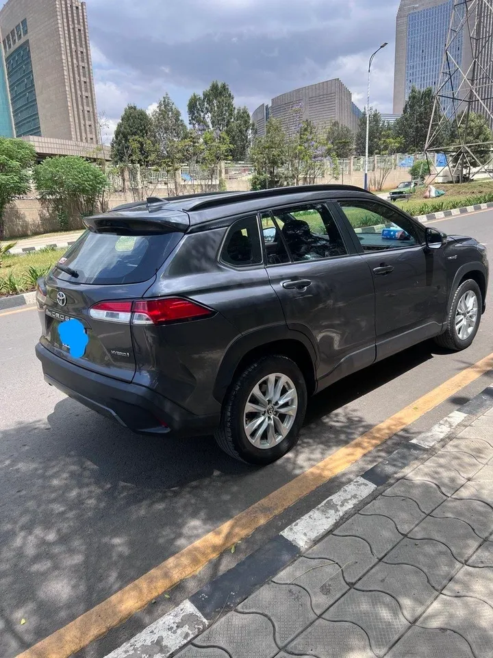 Toyota Corolla Cross Hybrid 2024 – photo 6