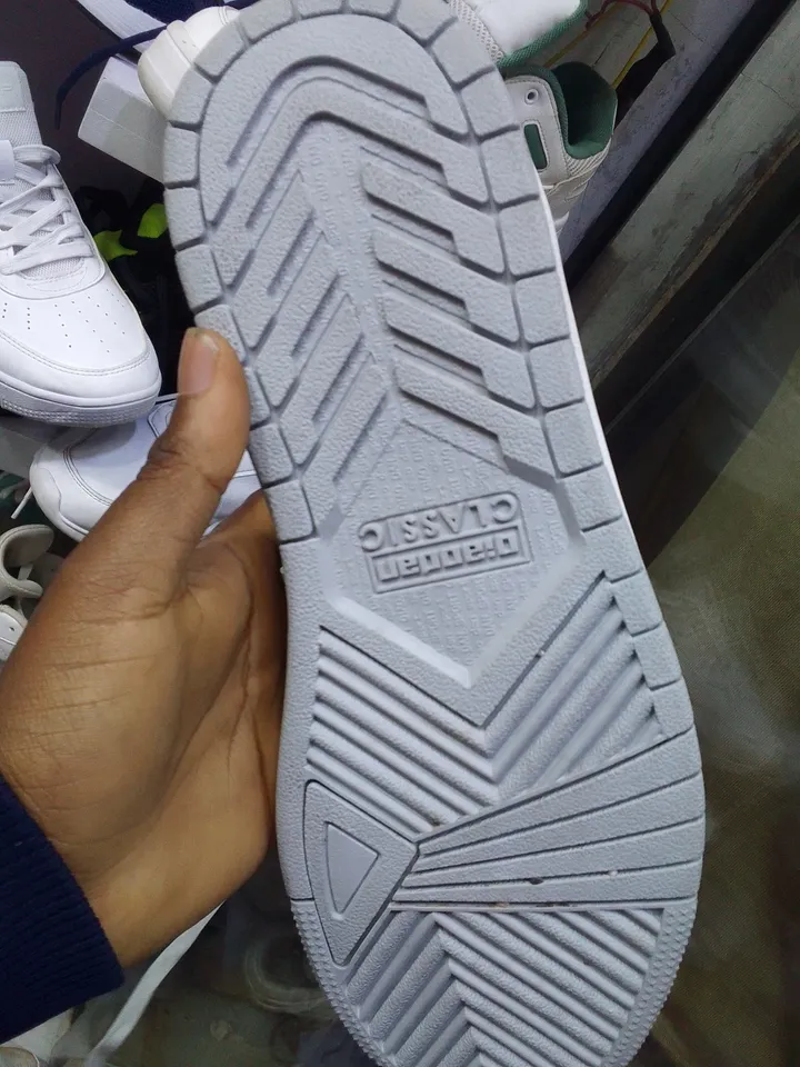 Qiaodan Sneakers Size 42 – photo 3