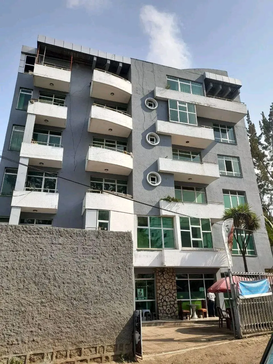 G+5 Commercial Building in Megenagna – photo 3