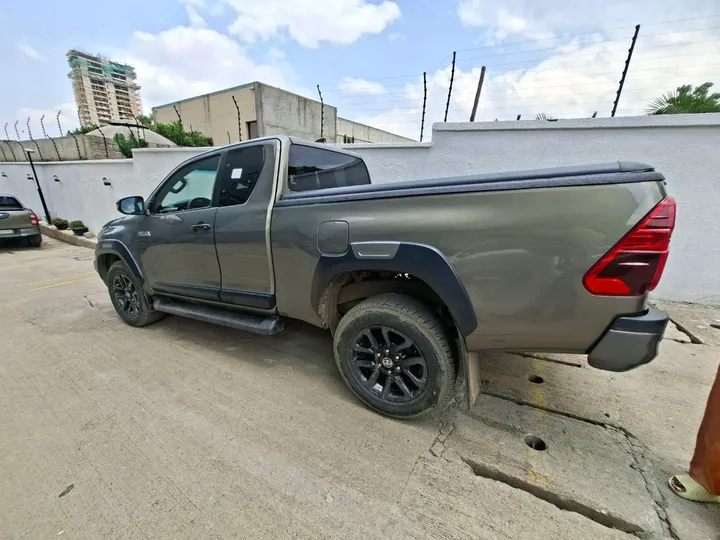 Toyota Hilux Double Cab 2022 – photo 3