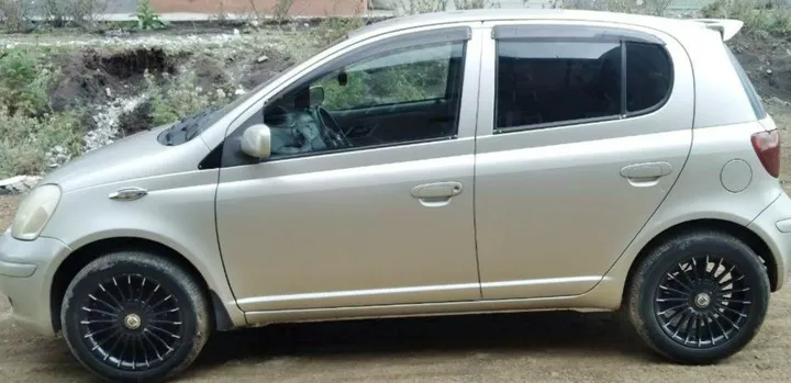 Toyota Vitz 2002 Automatic – photo 7