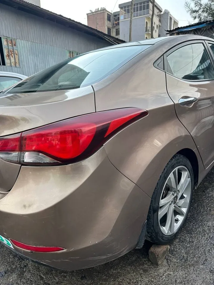 2015 Hyundai Elantra – photo 3