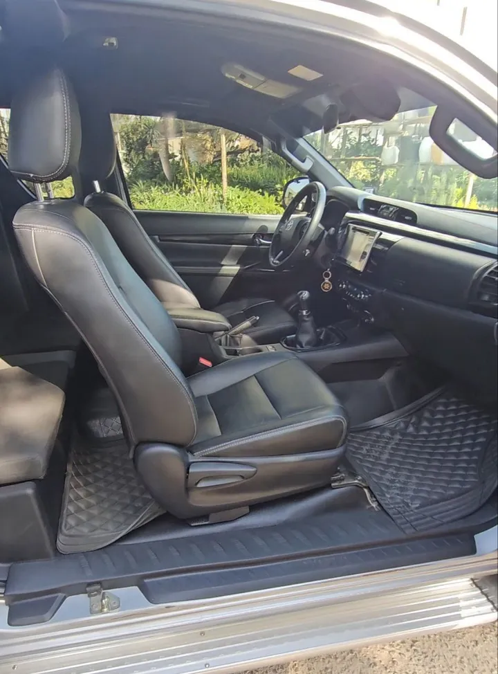 Toyota Pickup 2020 Manual – photo 4