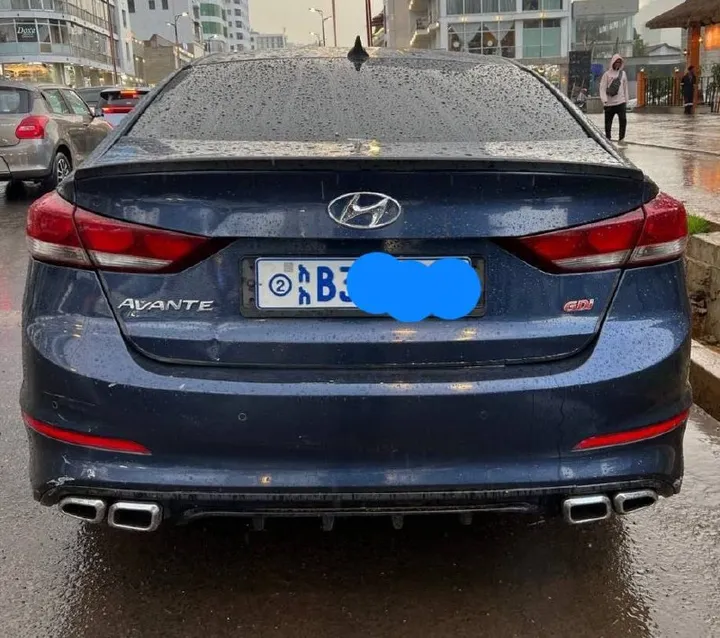 Hyundai Avante 2017 Automatic 1.6L – photo 9