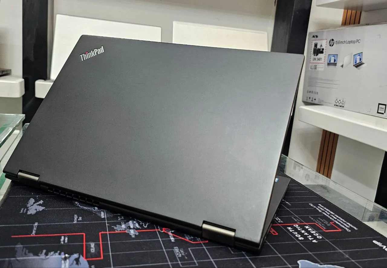 Lenovo ThinkPad Yoga X390 Touchscreen Laptop – photo 3