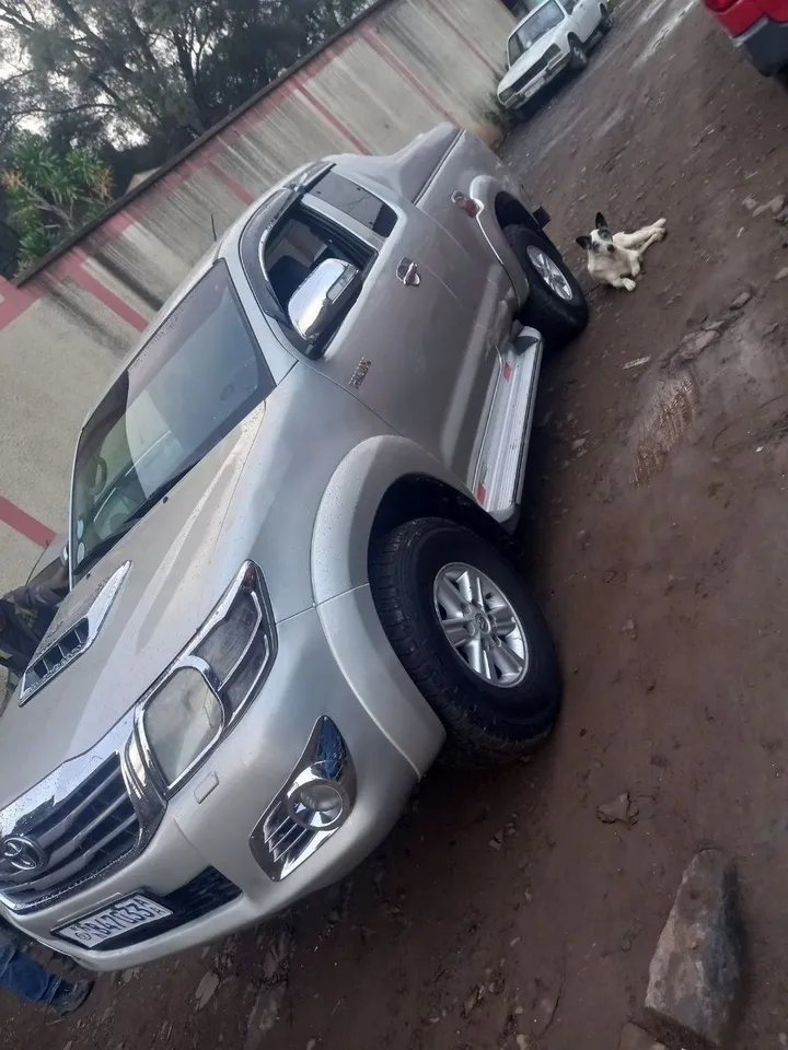 Toyota Hilux X-Cab 2012 Diesel – photo 4