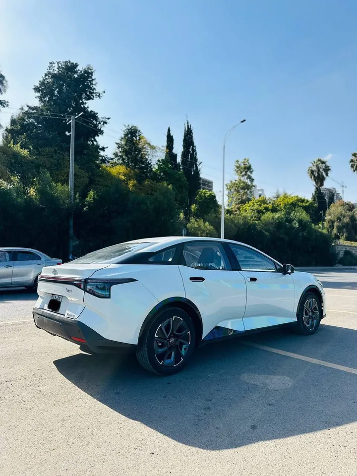 Toyota BZ3 EV 2024 – photo 4