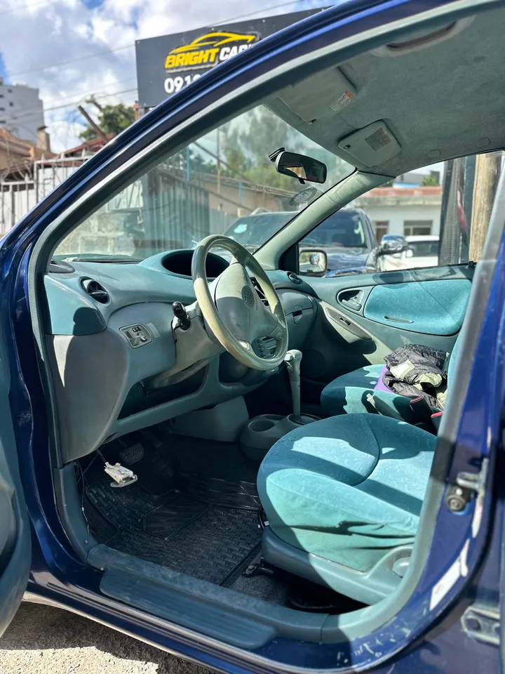 Toyota Vitz 2001 Automatic – photo 5