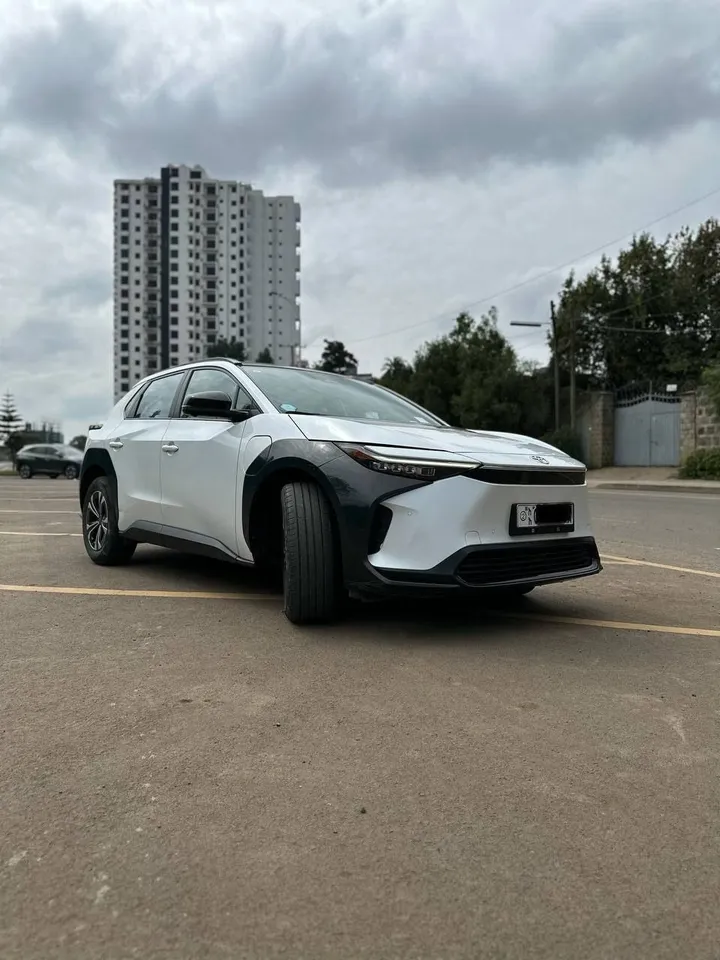 Toyota BZ4X EV 2023 – photo 7