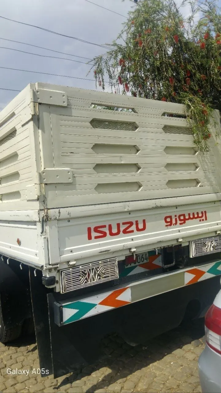 Isuzu Obama Truck 2024 – photo 3