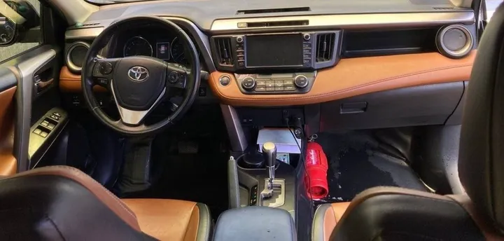 Toyota Rav4 2018 Automatic Full-Option – photo 5