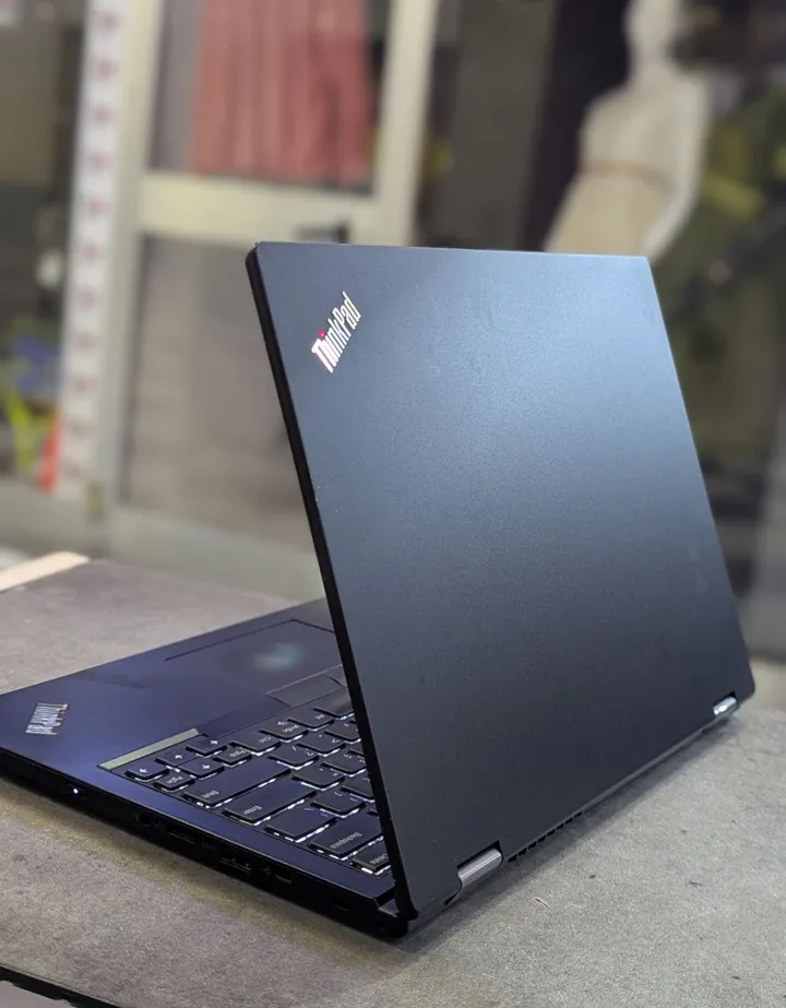 Lenovo ThinkPad L380 Yoga 2-in-1 Laptop – photo 4