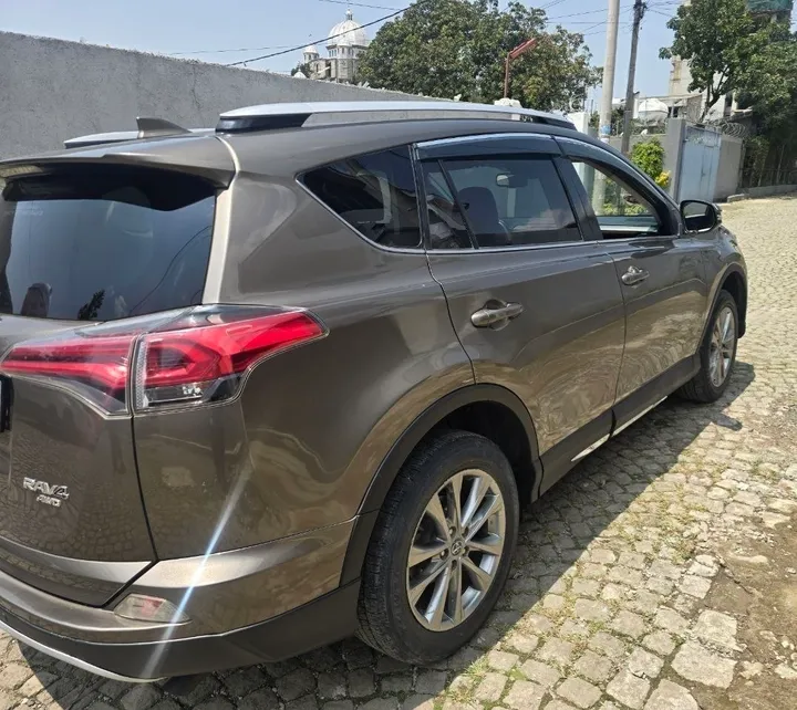 Toyota RAV4 2017 Full Option – photo 9