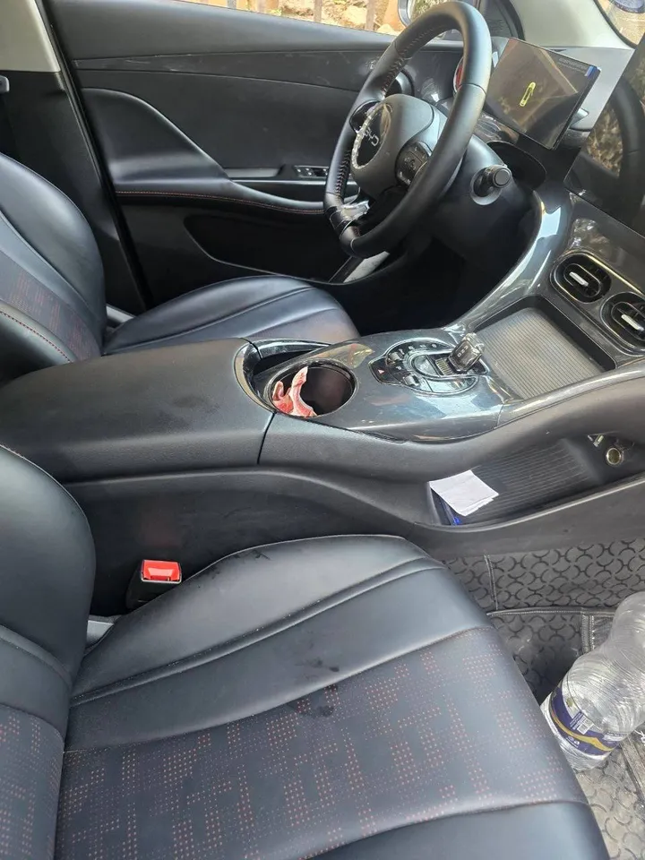 BYD E2 2025 Electric Car – photo 3