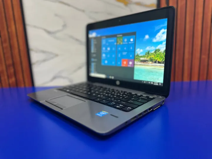 HP EliteBook G1 i5 Touch Laptop – photo 3