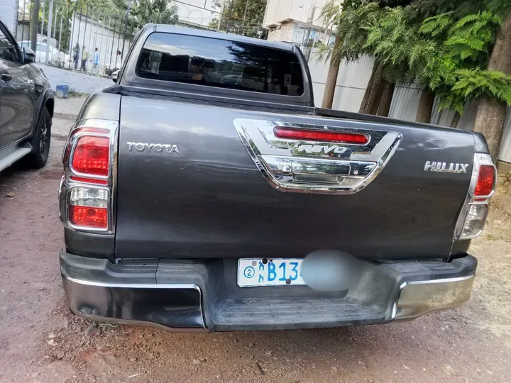 Toyota Hilux Revo 2017 – photo 5