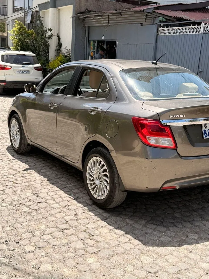 Suzuki Dzire 2022 Automatic – photo 6