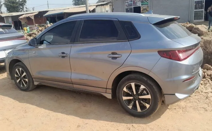 BYD e2 2025 Electric – photo 3