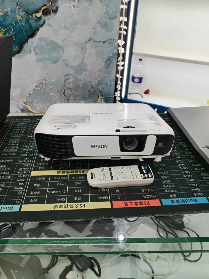 Epson EB-S41 Projector – photo 3
