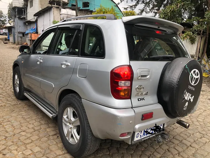 Toyota RAV4 2005 Manual – photo 4