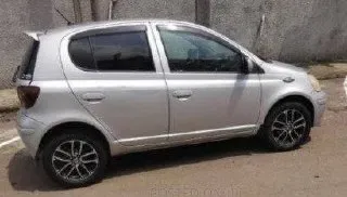 Toyota Vitz 2004 Automatic 1.0L – photo 3