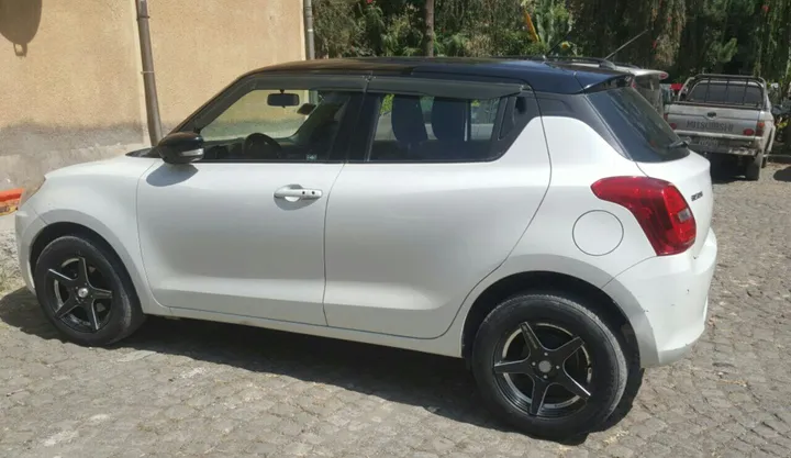 Suzuki Swift 2022 – photo 5