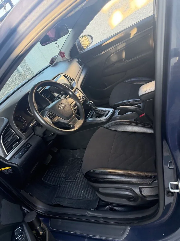 Hyundai Avante 2017 Automatic – photo 5