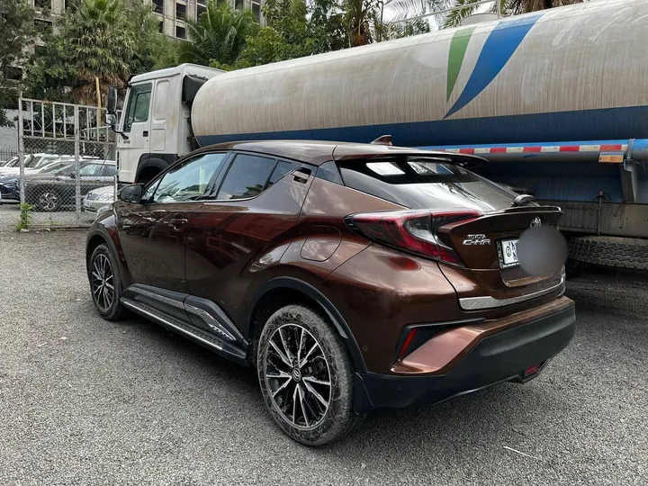 Toyota C-HR 1.2T AWD 2017 – photo 3