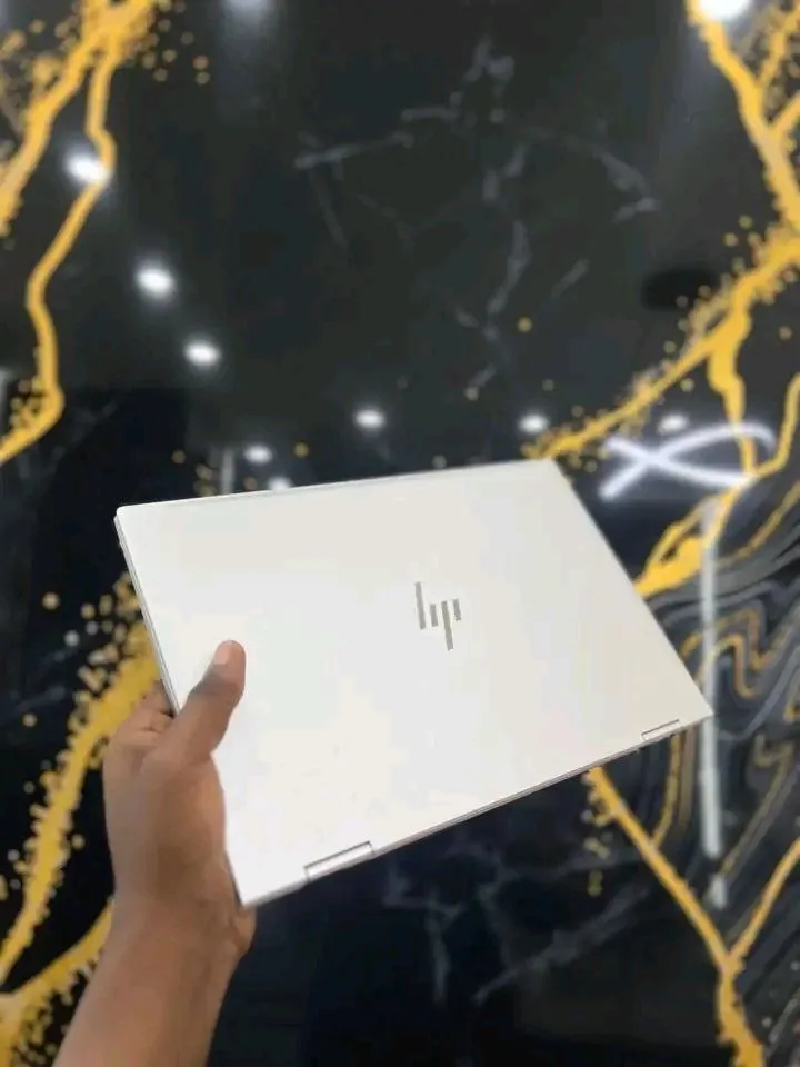HP EliteBook x360 830 G8 – photo 3