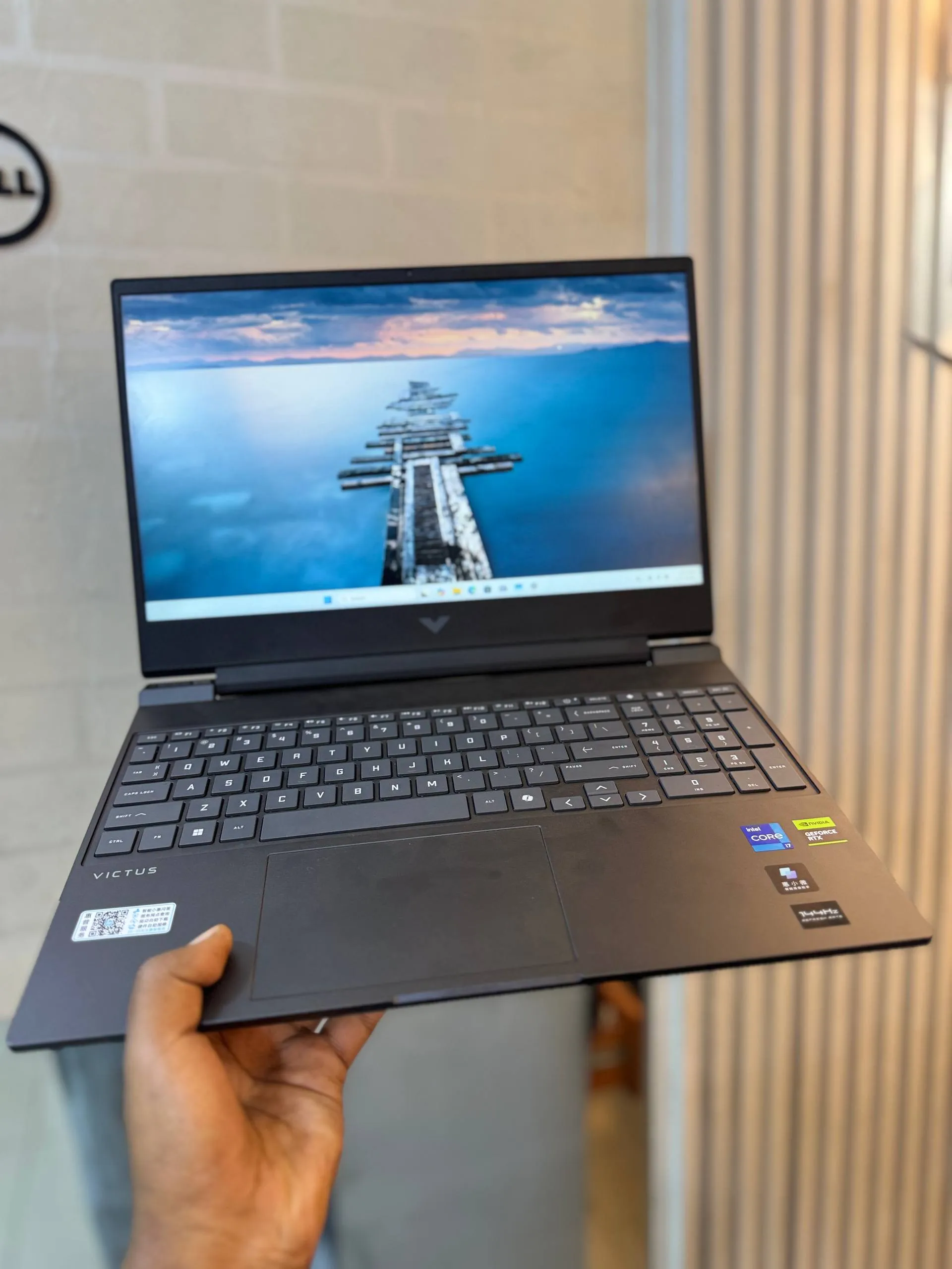 HP Victus i7 16GB RTX 5060 – photo 5