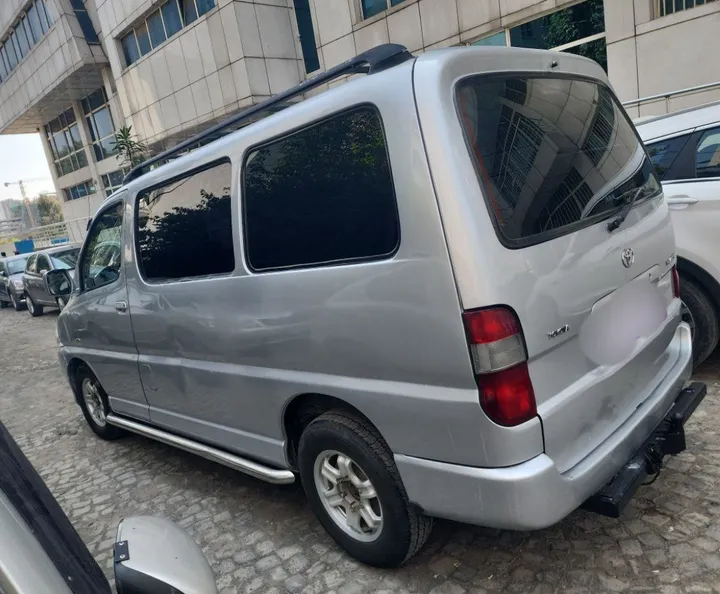 Toyota Van 2007 Code 1 – photo 4