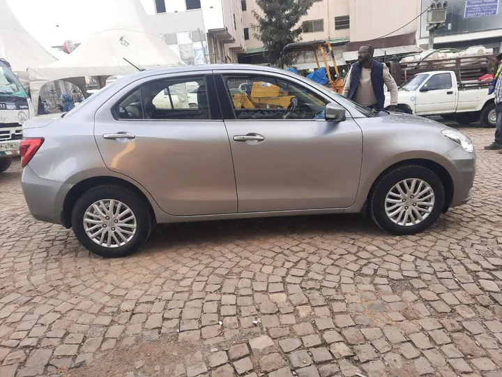 2022 Suzuki Dzire – photo 5