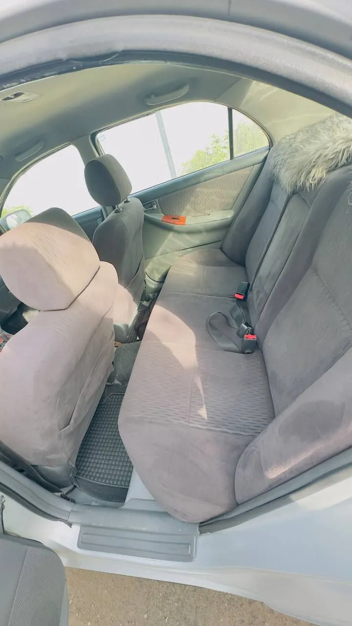 Toyota Corolla Sedan Silver – photo 7
