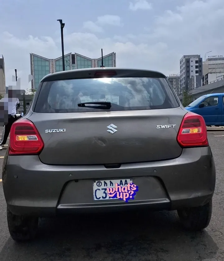 Suzuki Swift 2021 Full Option – photo 3