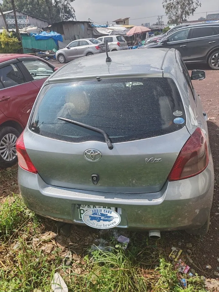 Toyota Vitz Automatic Compact – photo 7