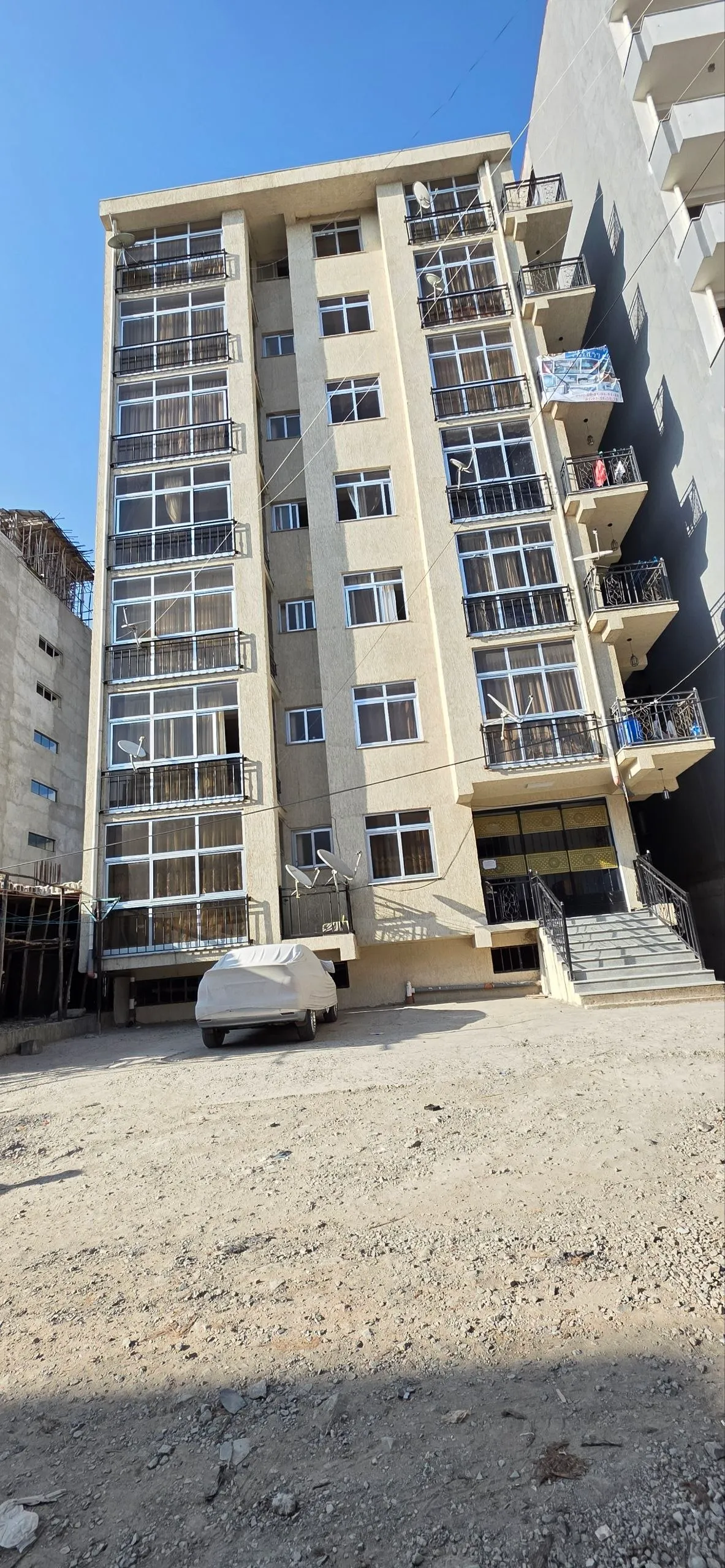 Apartment Building for Sale in Ayat – photo 5