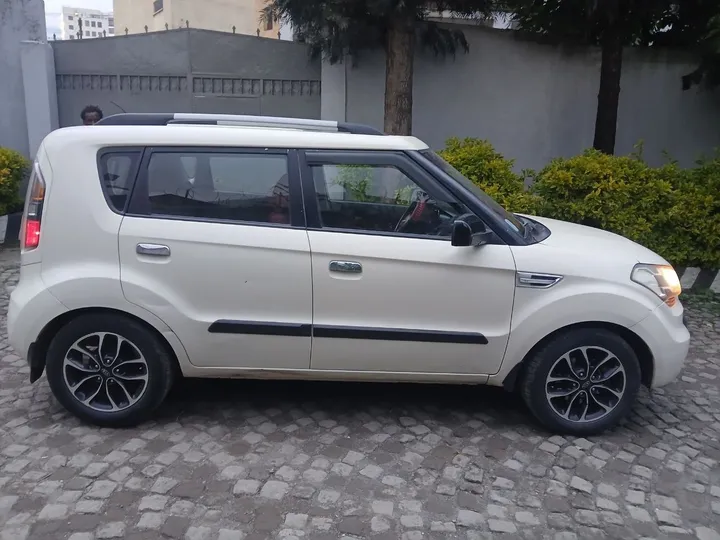 Kia Soul 2010 Automatic – photo 3