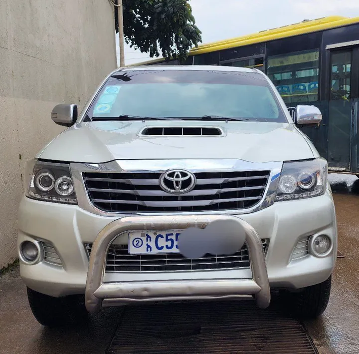 Toyota Hilux Double Cab 2014 – photo 3