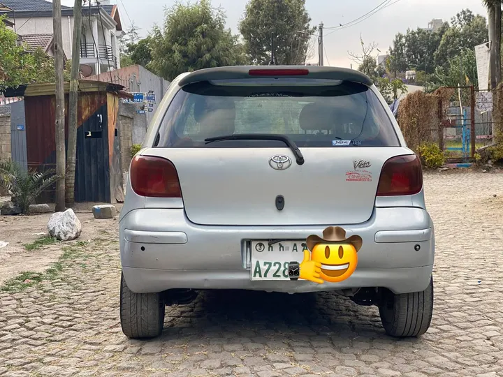 Toyota Vitz 2004 Automatic 1.0L – photo 3