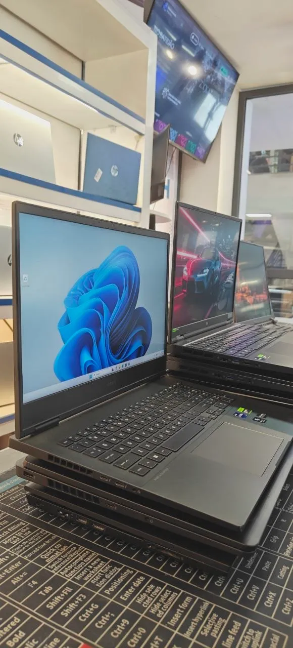 Asus ROG Strix Gaming Laptop – photo 3
