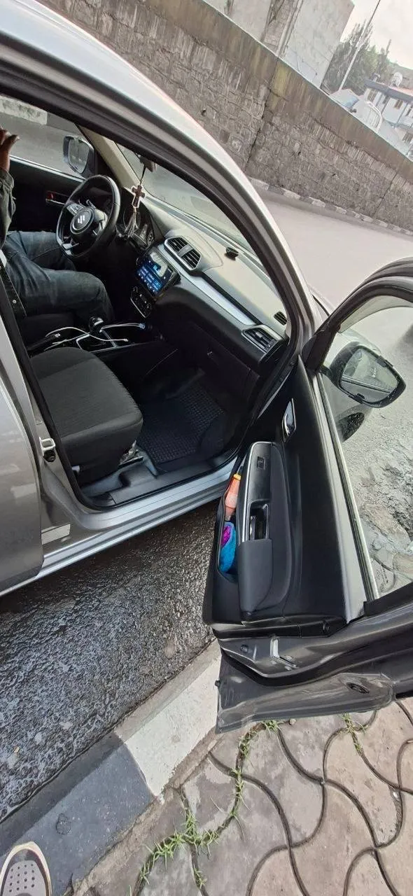 Suzuki Dzire 2022 Automatic – photo 3