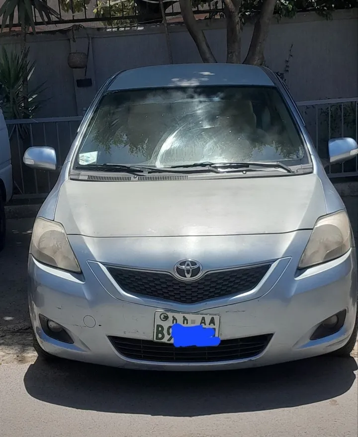 Toyota Yaris Belta 2010 – photo 4