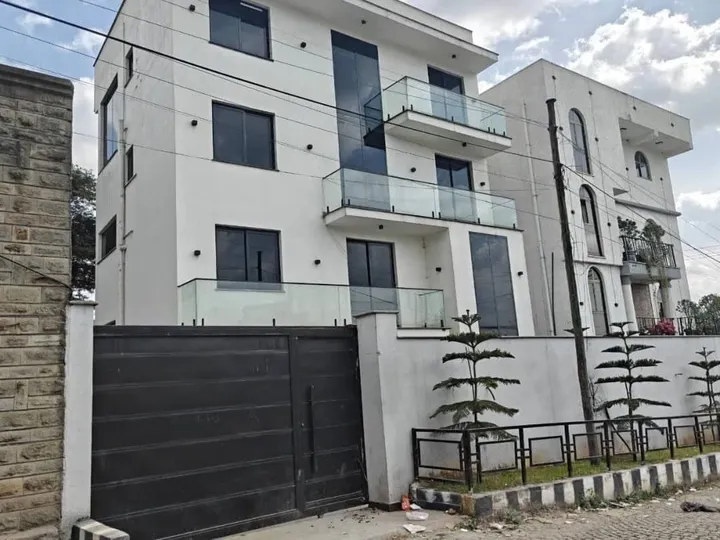 B+G+3 House for Sale Bole – photo 3
